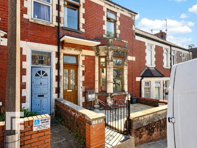4 bedroom terraced house for sale