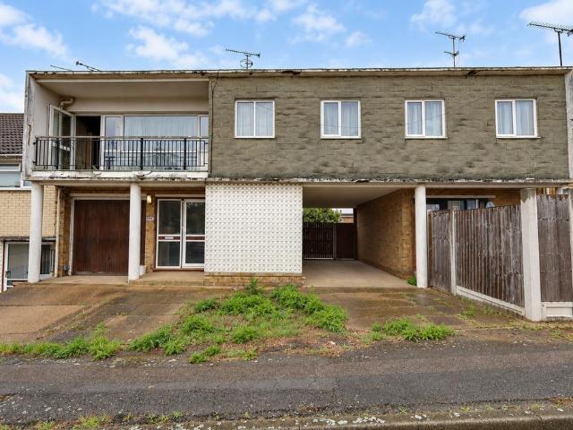 4 bedroom terraced house for sale