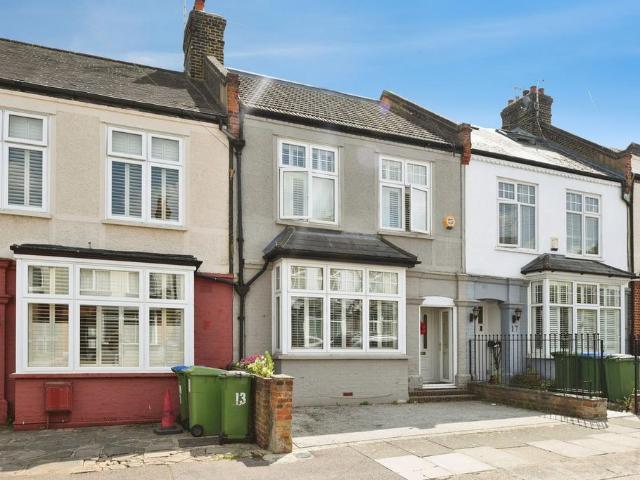 4 bedroom terraced house for sale