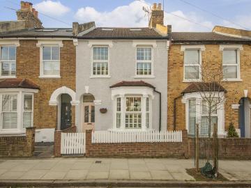 4 bedroom terraced house for sale