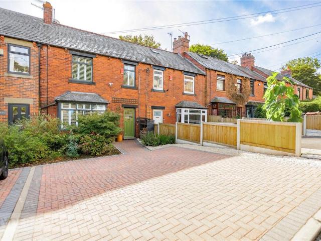4 bedroom terraced house for sale