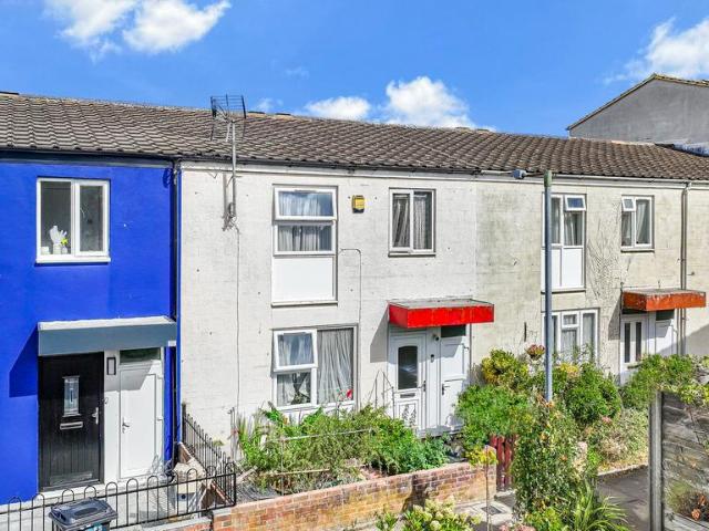 4 bedroom terraced house for sale