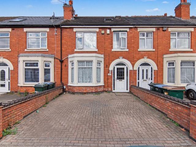 4 bedroom terraced house for sale