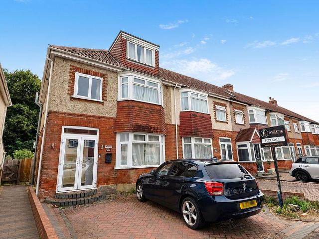 4 bedroom terraced house for sale