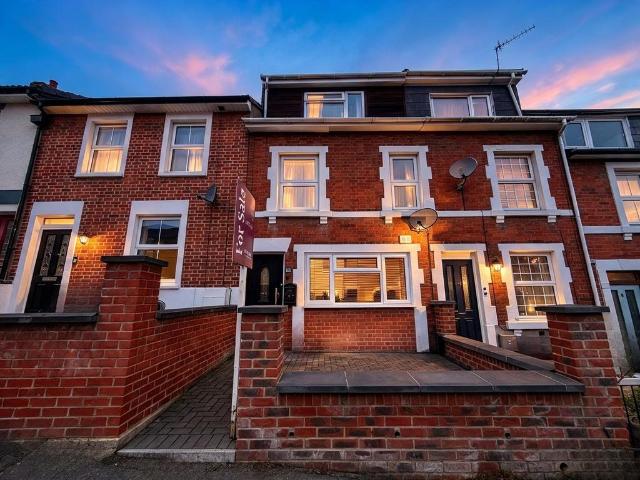4 bedroom terraced house for sale