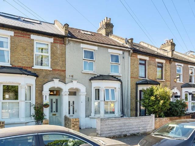 4 bedroom terraced house for sale