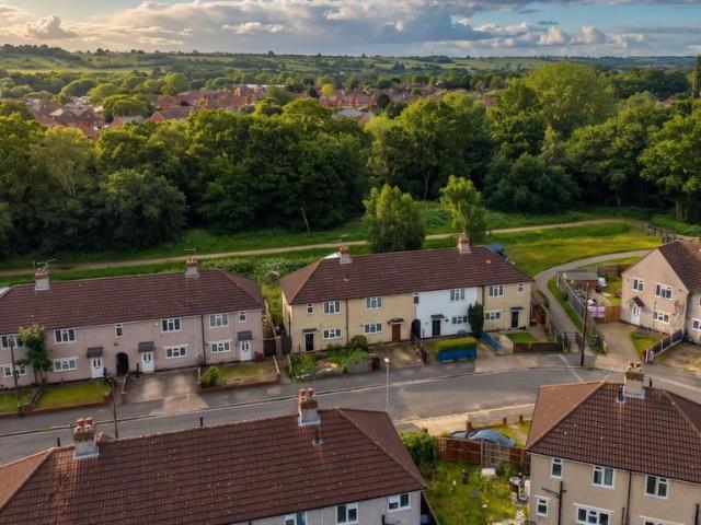 4 bedroom terraced house for sale