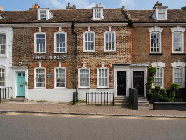 4 bedroom terraced house for sale