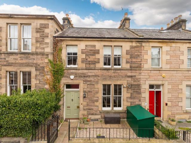 4 bedroom terraced house for sale