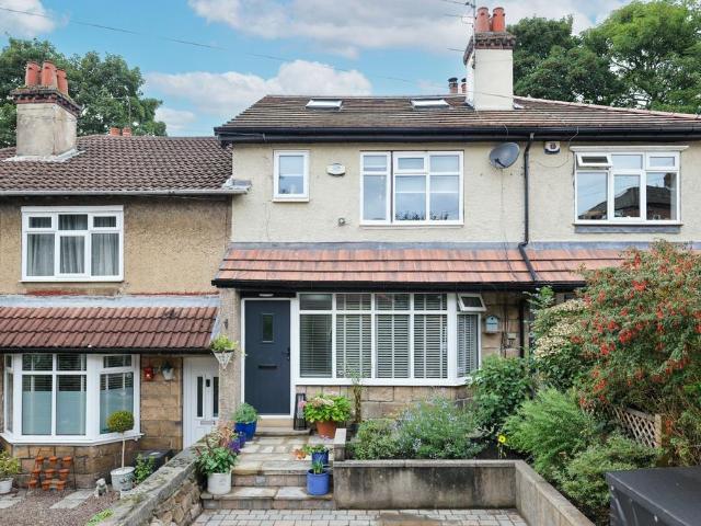 4 bedroom terraced house for sale