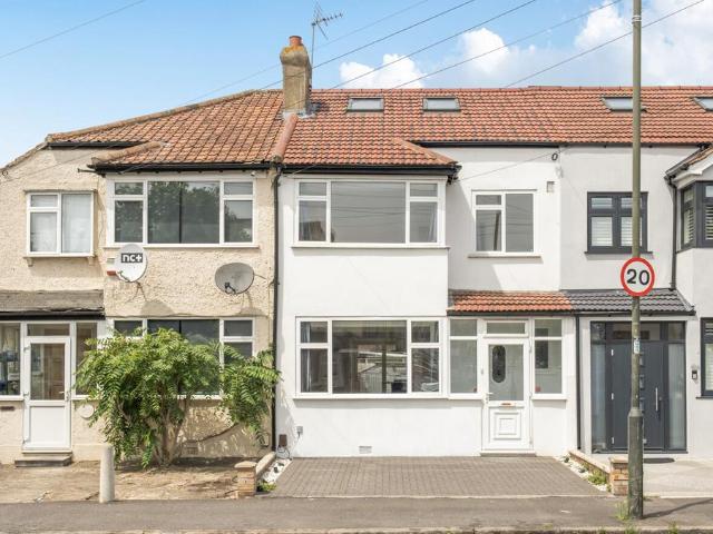 4 bedroom terraced house for sale