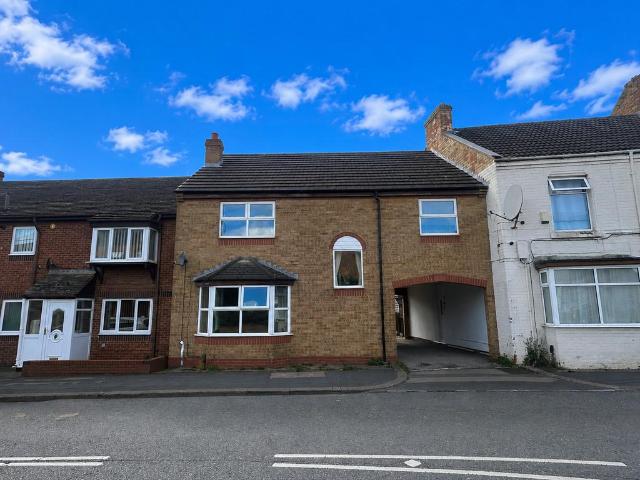 4 bedroom terraced house for sale