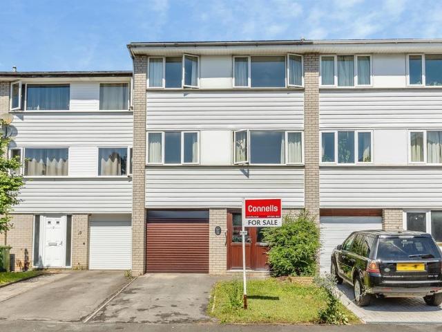 4 bedroom terraced house for sale