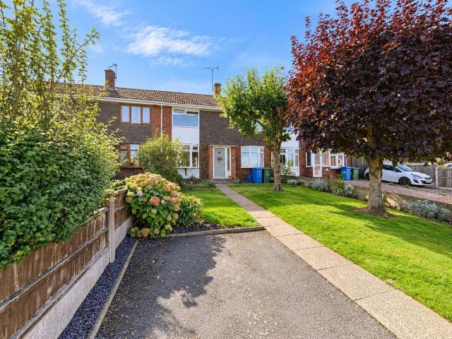 4 bedroom terraced house for sale