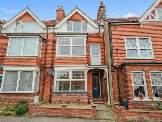 4 bedroom terraced house for sale