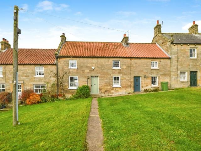 4 bedroom terraced house for sale