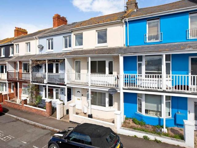 4 bedroom terraced house for sale