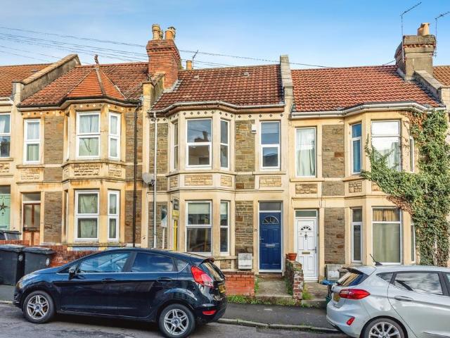 4 bedroom terraced house for sale