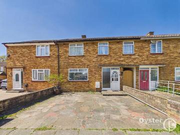 4 bedroom terraced house for sale