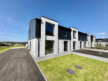 4 bedroom country house for sale