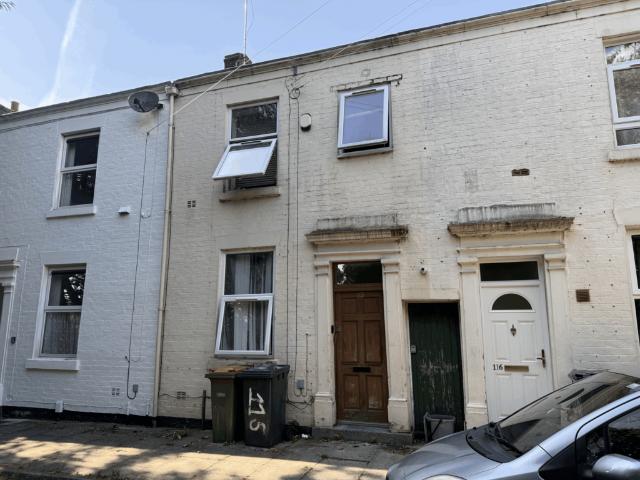 4 bedroom terraced house for sale
