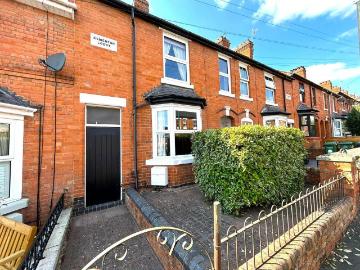 House for sale in Burhill - Garden, Fireplace
