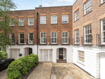 House for sale in Royal Borough of Kensington - Garden
