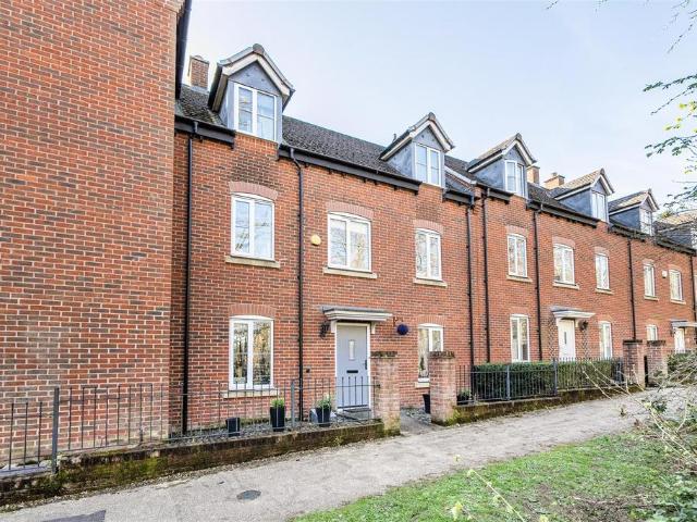 4 bedroom house for sale
