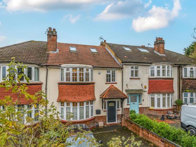 4 bedroom terraced house for sale