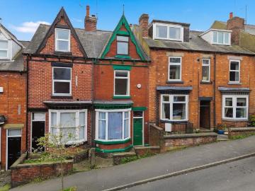 4 bedroom terraced house for sale