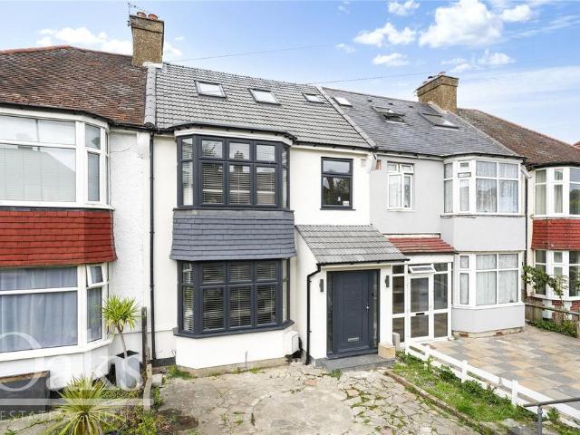 4 bedroom terraced house for sale