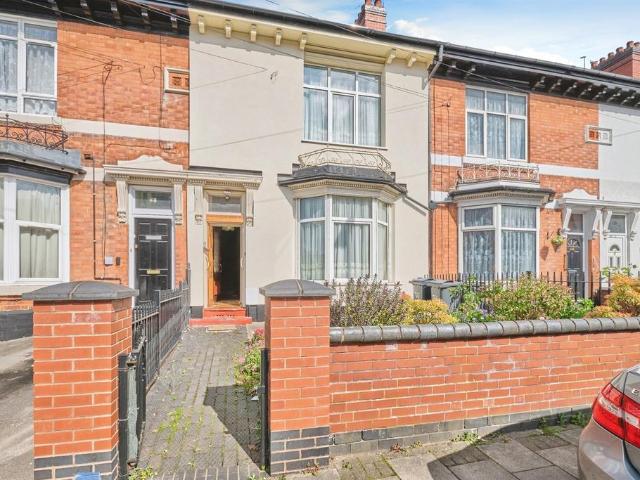 4 bedroom terraced house for sale