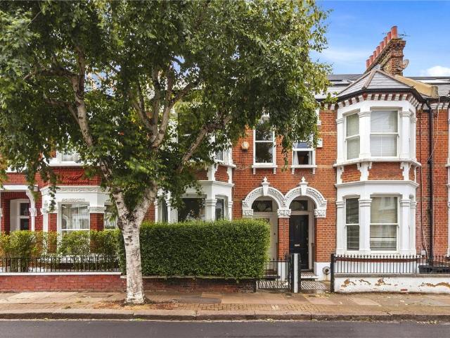 4 bedroom terraced house for sale