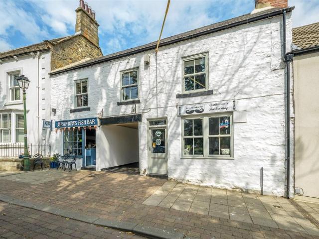 4 bedroom terraced house for sale