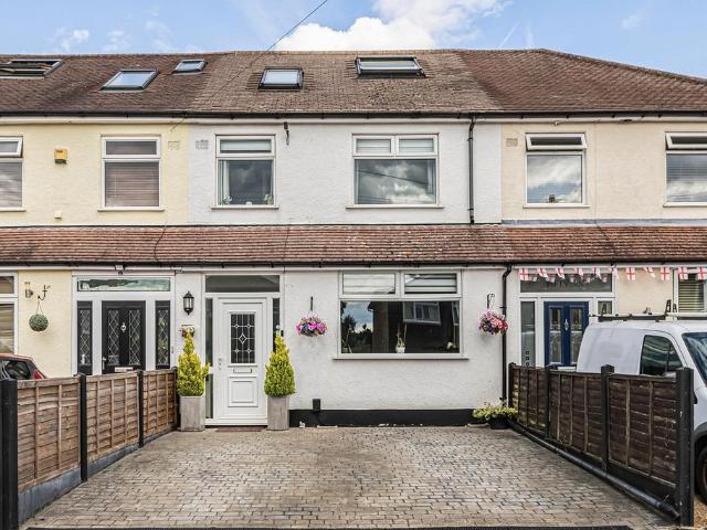 4 bedroom terraced house for sale