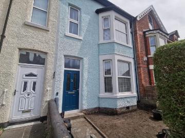 4 bedroom terraced house for sale