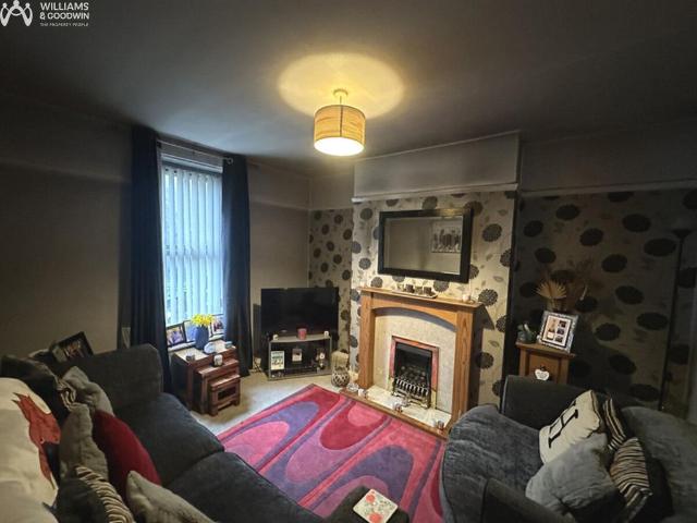 4 bedroom terraced house for sale