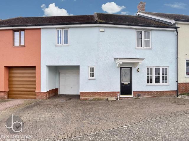 4 bedroom terraced house for sale