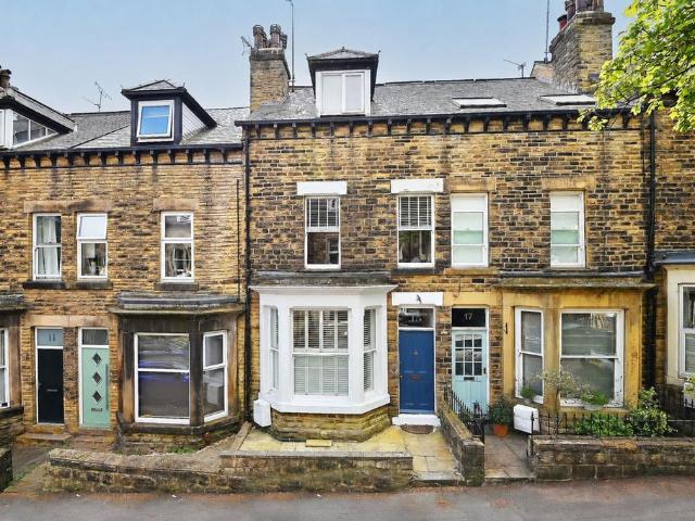 4 bedroom terraced house for sale