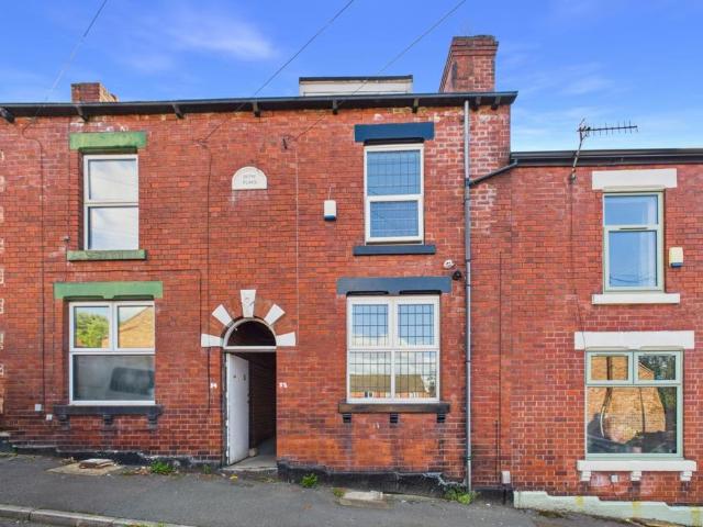 4 bedroom terraced house for sale