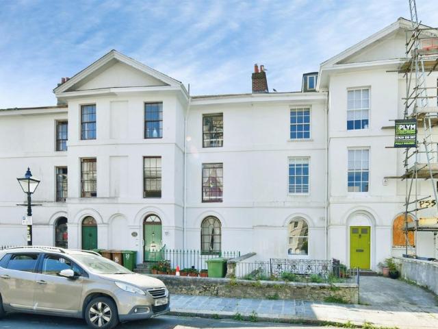 4 bedroom terraced house for sale