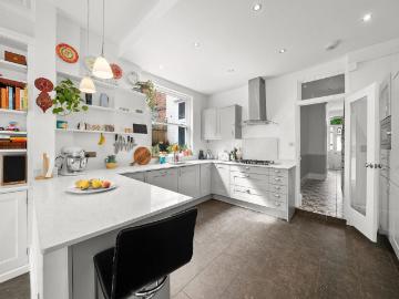 House for sale in Ebury Bridge Road SW1 London - Garden