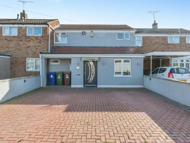 4 bedroom terraced house for sale