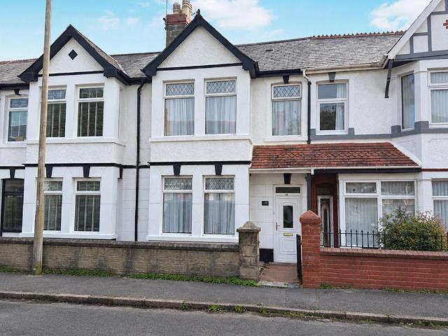 4 bedroom terraced house for sale