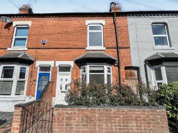 4 bedroom terraced house for sale