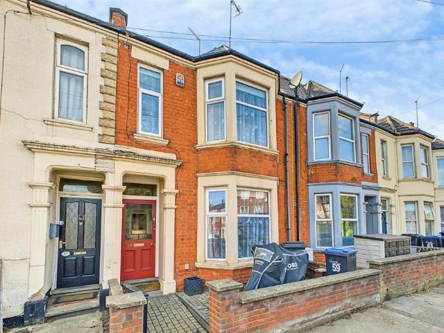 4 bedroom terraced house for sale