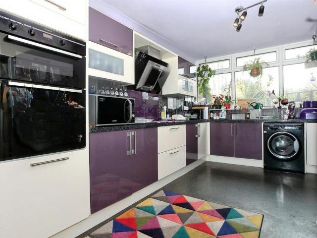 4 bedroom terraced house for sale