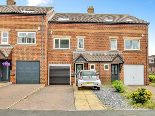 4 bedroom terraced house for sale