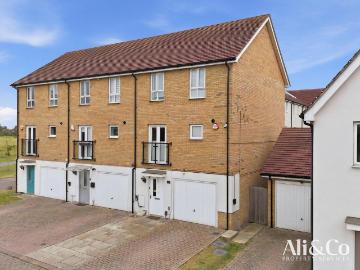 4 bedroom terraced house for sale