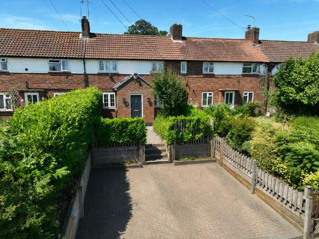 4 bedroom terraced house for sale